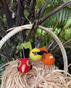 Felt Ornament Designed by Bits & Birbs ROUND ʻIʻiwi, ʻAkiapōlāʻau, or Hawaiʻi ʻĀkepa